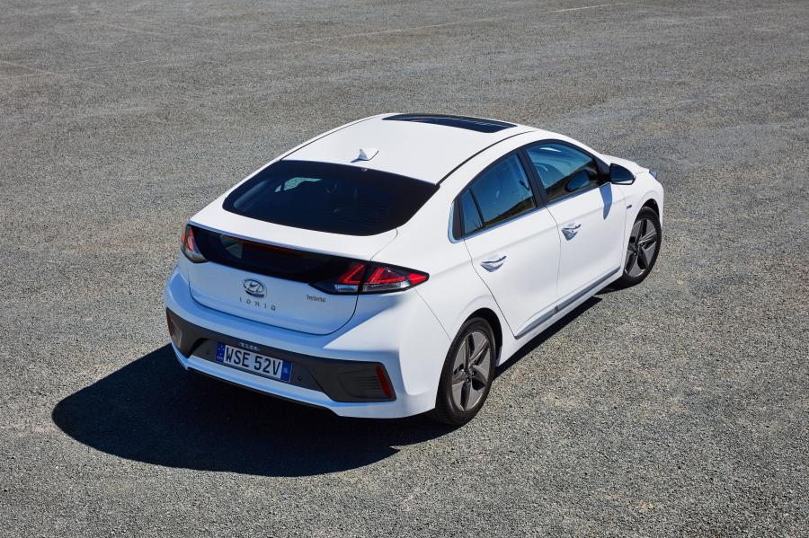 Hyundai IONIQ hybrid (AE) 2019 года  (AU) (фото 5 из 21)